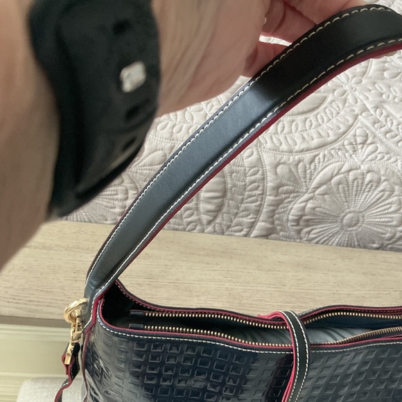 Attractive Irridescent Blue Leather Arcadia Shoulder Bag with Crossbody strap - Picture 3 of 8